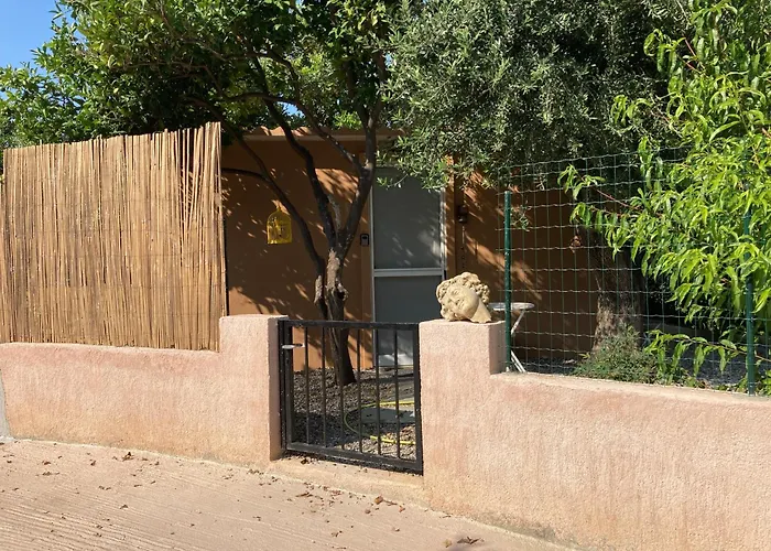 Bananahouse Trapeza (Kefalonia)