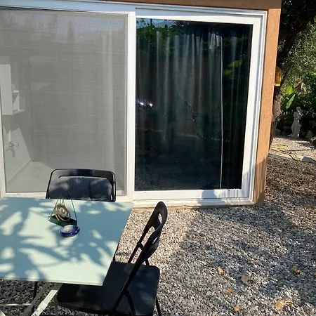 Bananahouse Trapeza (Kefalonia)