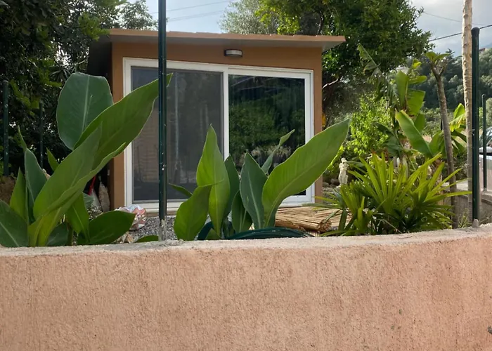 Bananahouse * Trapeza (Kefalonia)